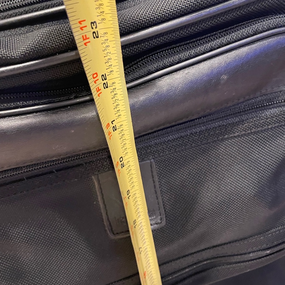 Hartmann 2 wheeled carryon luggage black - Picture 15 of 16